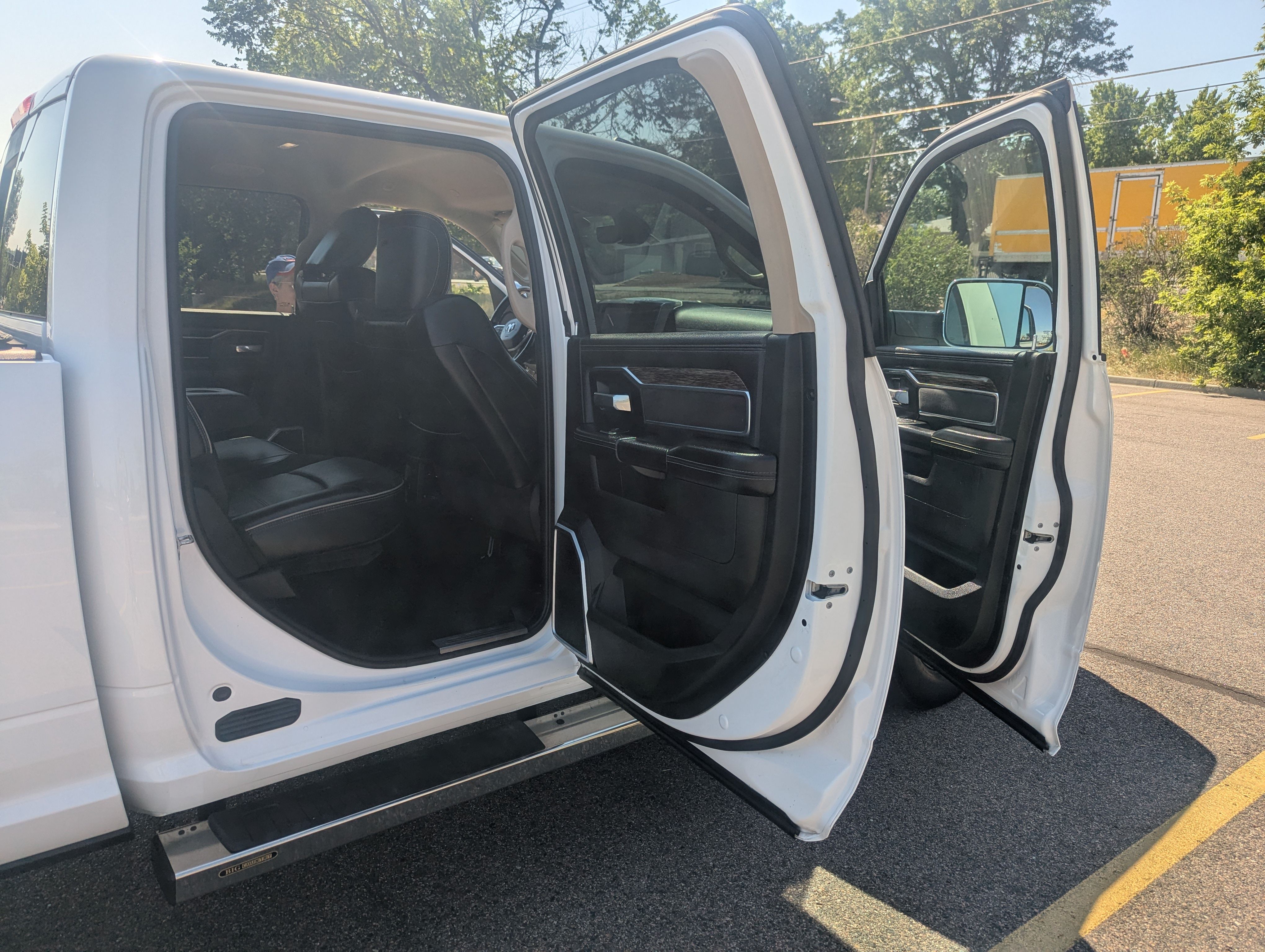 Used 2021 RAM 2500 Laramie AWD/4WD image 25