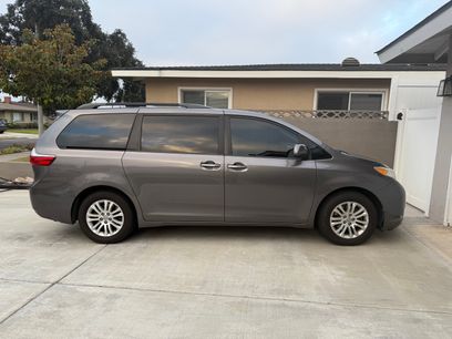Used 2017 Toyota Sienna XLE