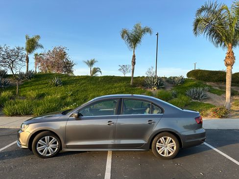 Used 2017 Volkswagen Jetta S image 15