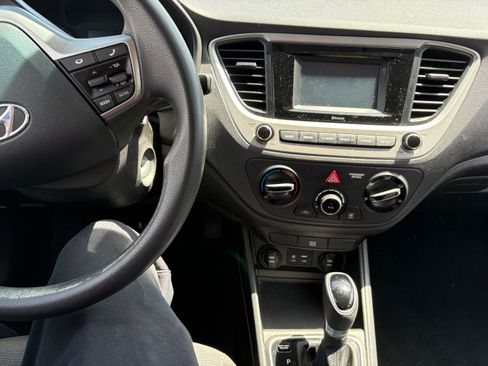 Used 2019 Hyundai Accent SE image 9