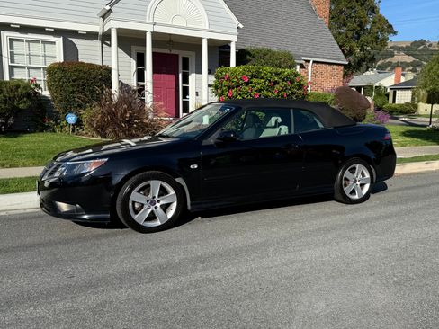 Used 2010 Saab 9-3 2.0T w/ Comfort Package image 5