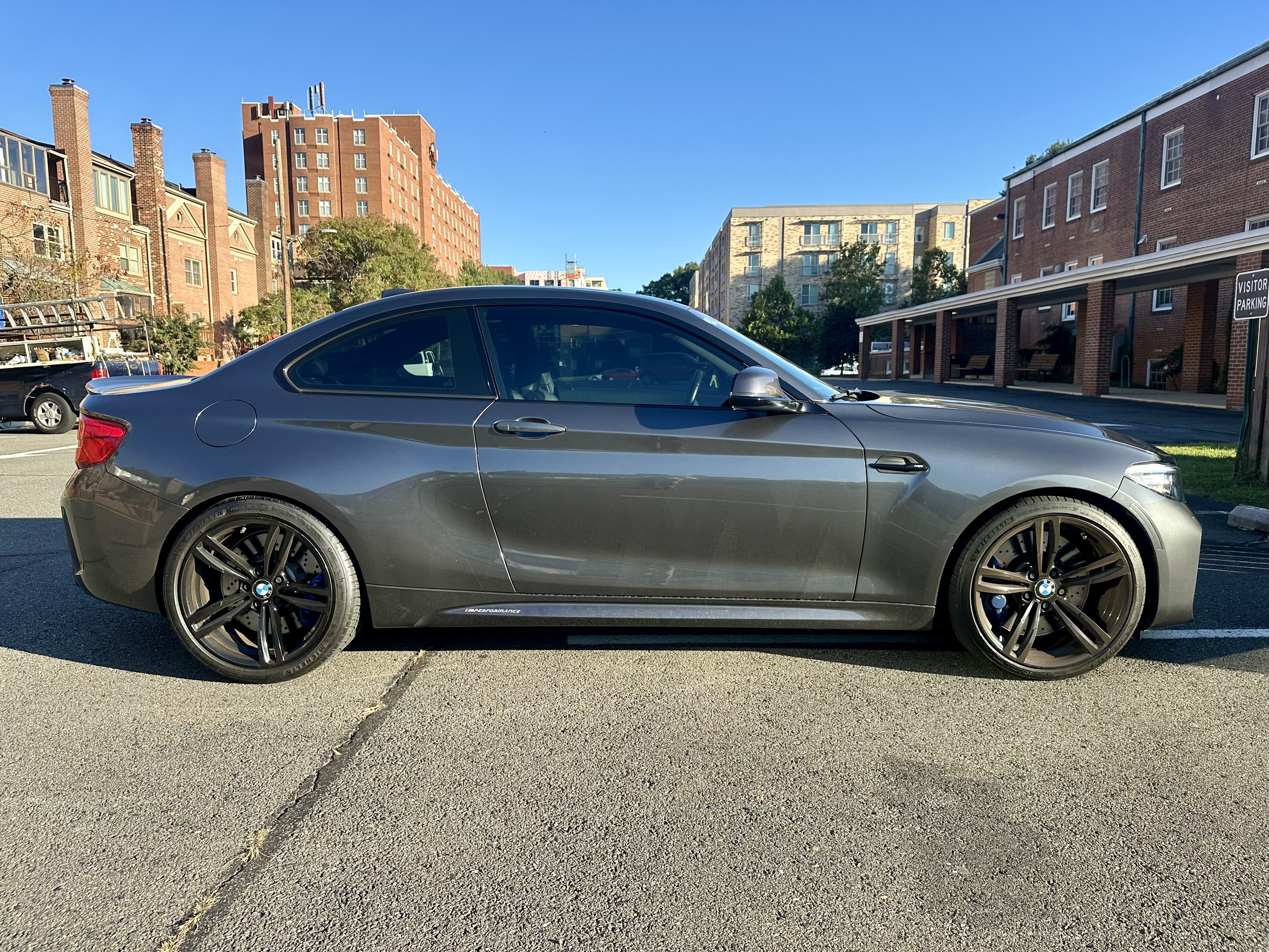 Used 2018 BMW M2 w/ Executive Package RWD image 10