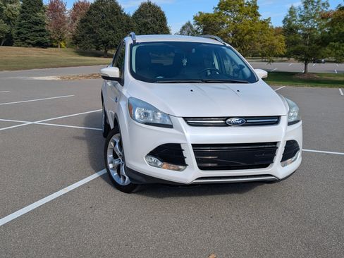 Used 2016 Ford Escape Titanium image 11