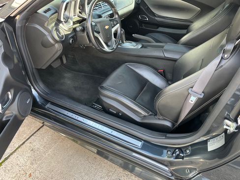 Used 2013 Chevrolet Camaro SS image 6