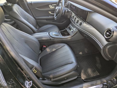 Used 2021 Mercedes-Benz E 350 Sedan image 10