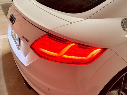 Used 2017 Audi TT 2.0T image 6