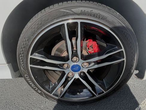 Used 2015 Ford Focus ST w/ Equipment Group 402A image 14