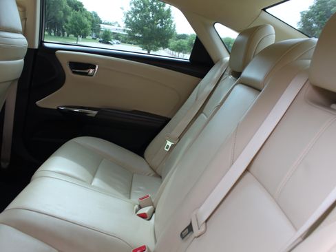 Used 2018 Toyota Avalon XLE Premium FWD image 29