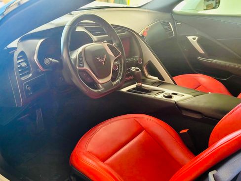 Used 2017 Chevrolet Corvette Stingray Coupe w/ 1LT image 8