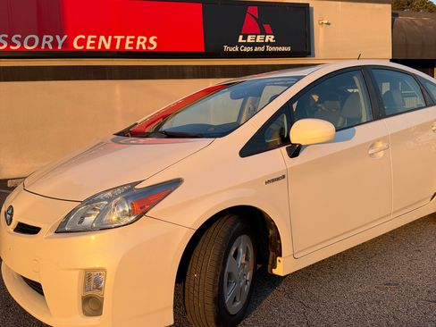 Used 2010 Toyota Prius Three image 11