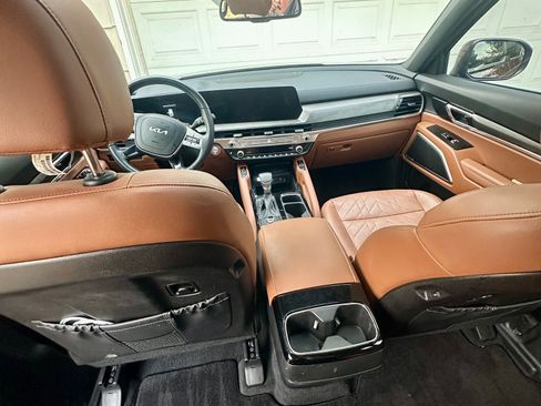 Used 2023 Kia Telluride EX X-Line AWD/4WD image 2