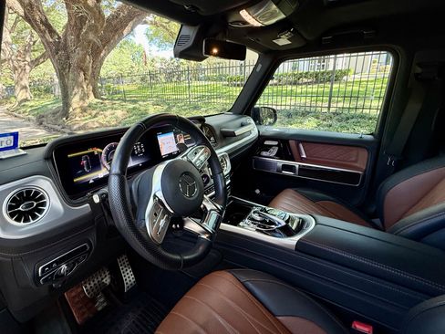 Used 2023 Mercedes-Benz G 63 AMG 4MATIC image 13