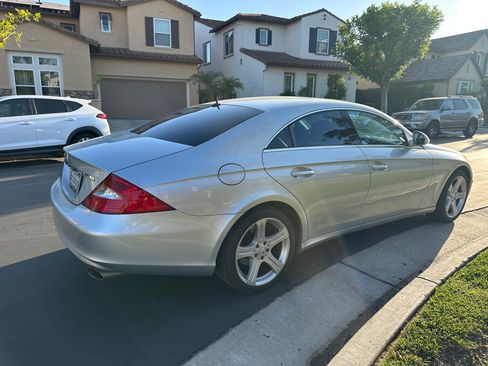 Used 2006 Mercedes-Benz CLS 500 image 6