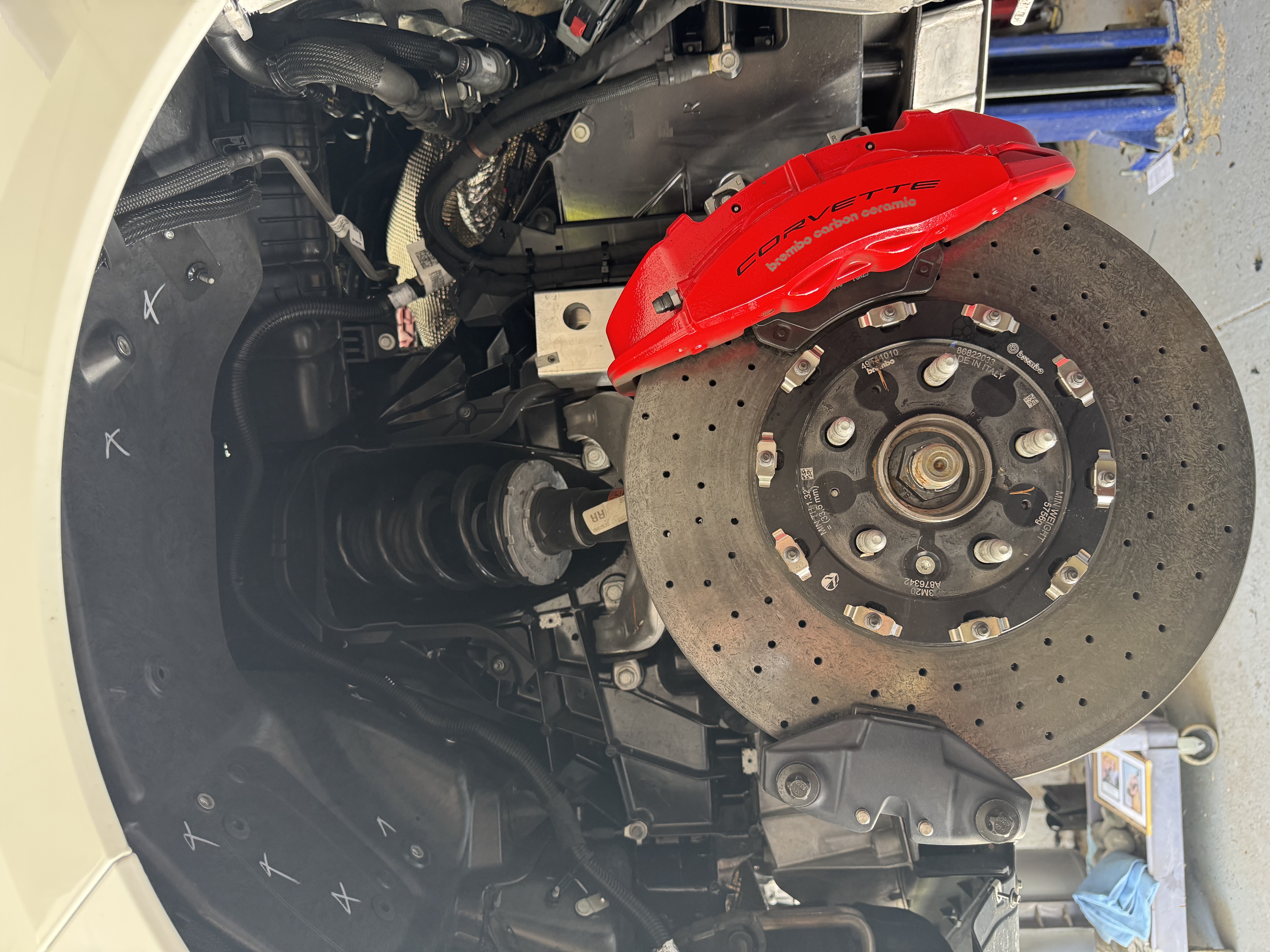 Used 2024 Chevrolet Corvette Z06 w/ Z07 Performance Package RWD image 32