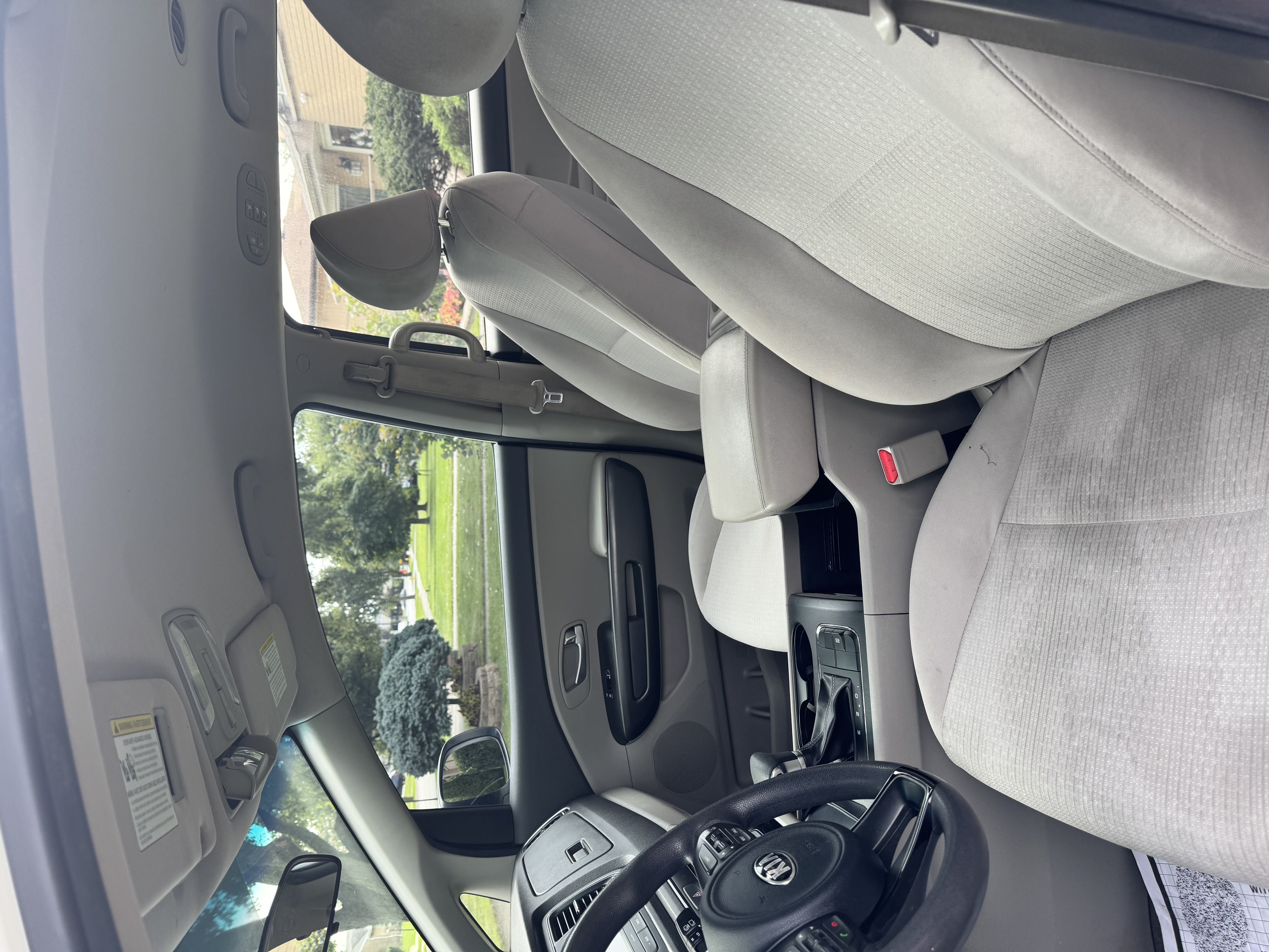 Used 2018 Kia Sedona L FWD image 15