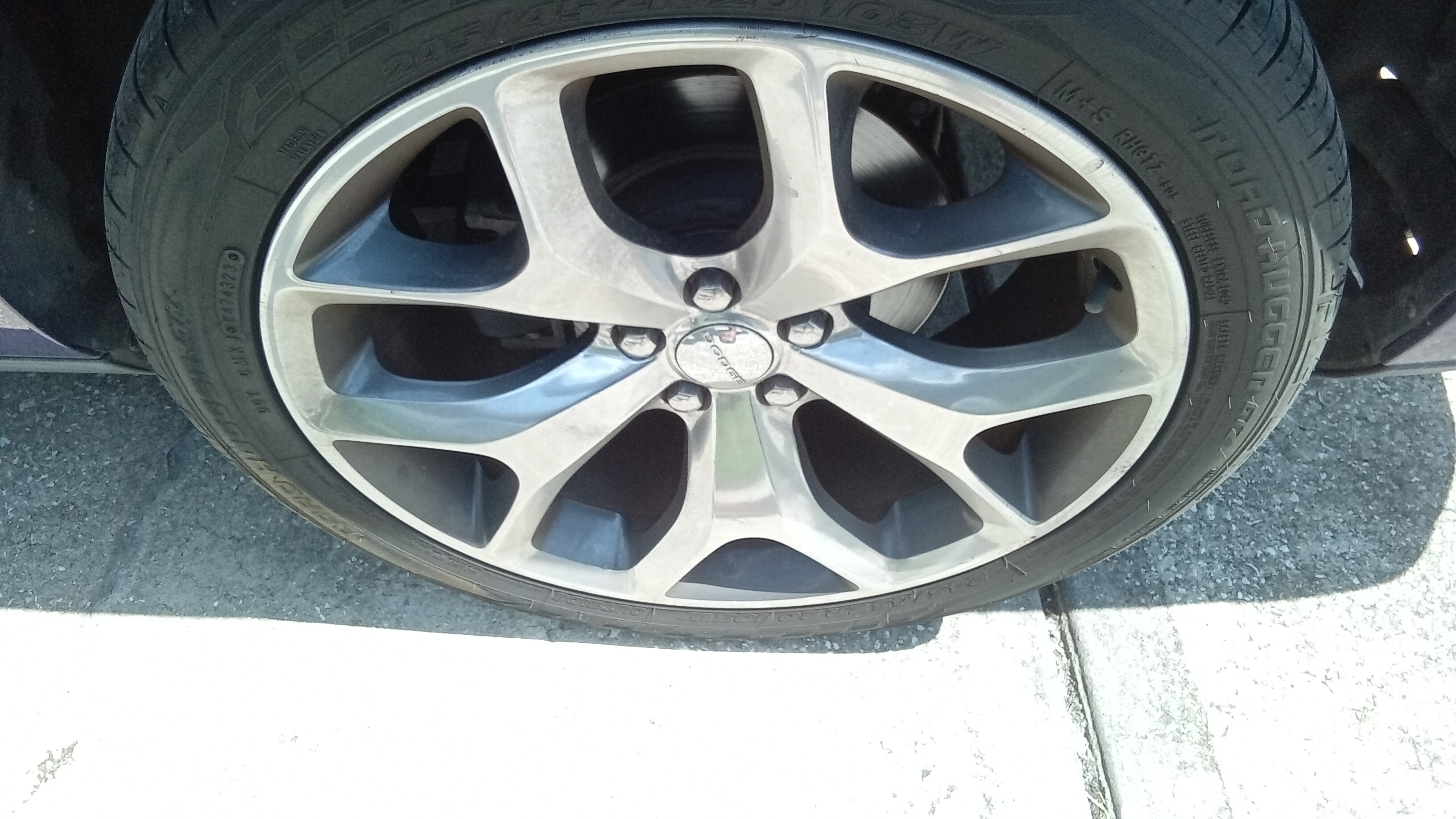 Used 2016 Dodge Challenger SXT Plus RWD image 9