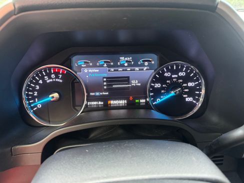 Used 2019 Ford F250 Lariat w/ Lariat Value Package AWD/4WD image 13