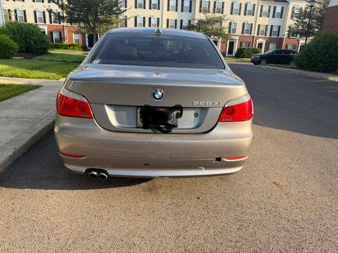 Used 2008 BMW 528xi Sedan AWD/4WD image 12