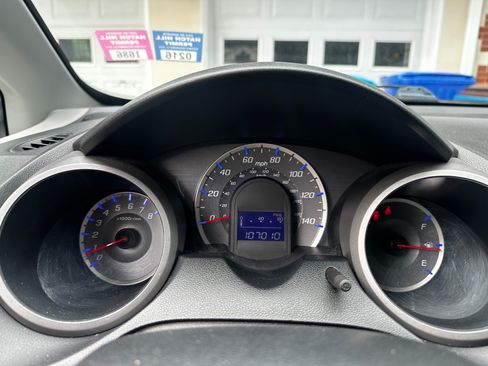 Used 2009 Honda Fit image 9
