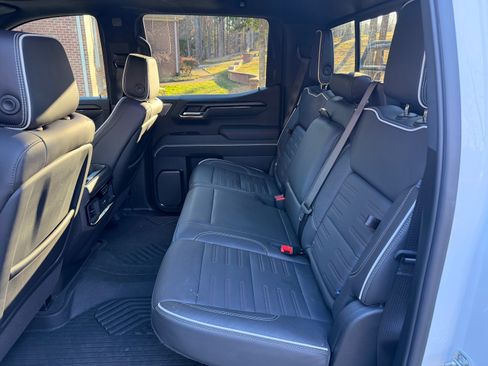 Used 2024 GMC Sierra 1500 AT4X w/ AT4X AEV Edition image 9