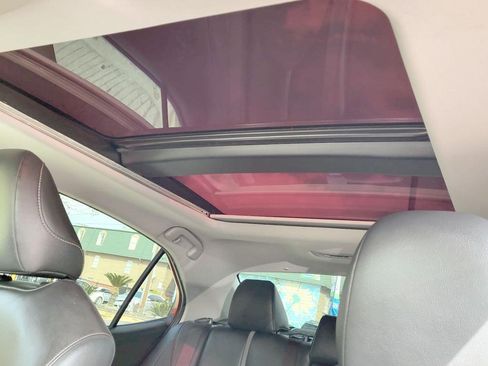 Used 2019 Toyota Camry XSE image 16