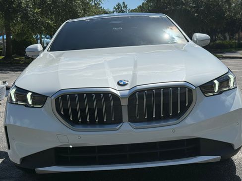 Used 2025 BMW 540i xDrive w/ Executive Package AWD/4WD image 1