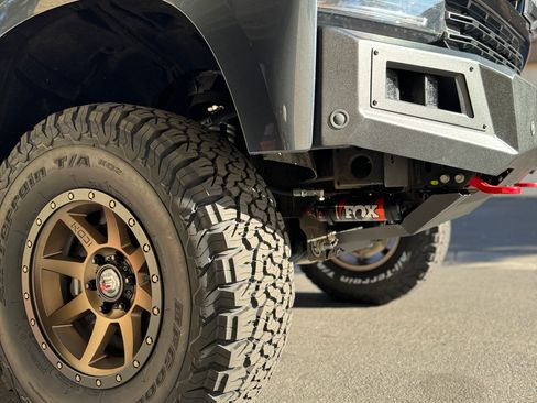 Used 2021 Chevrolet Silverado 1500 LT Trail Boss image 4