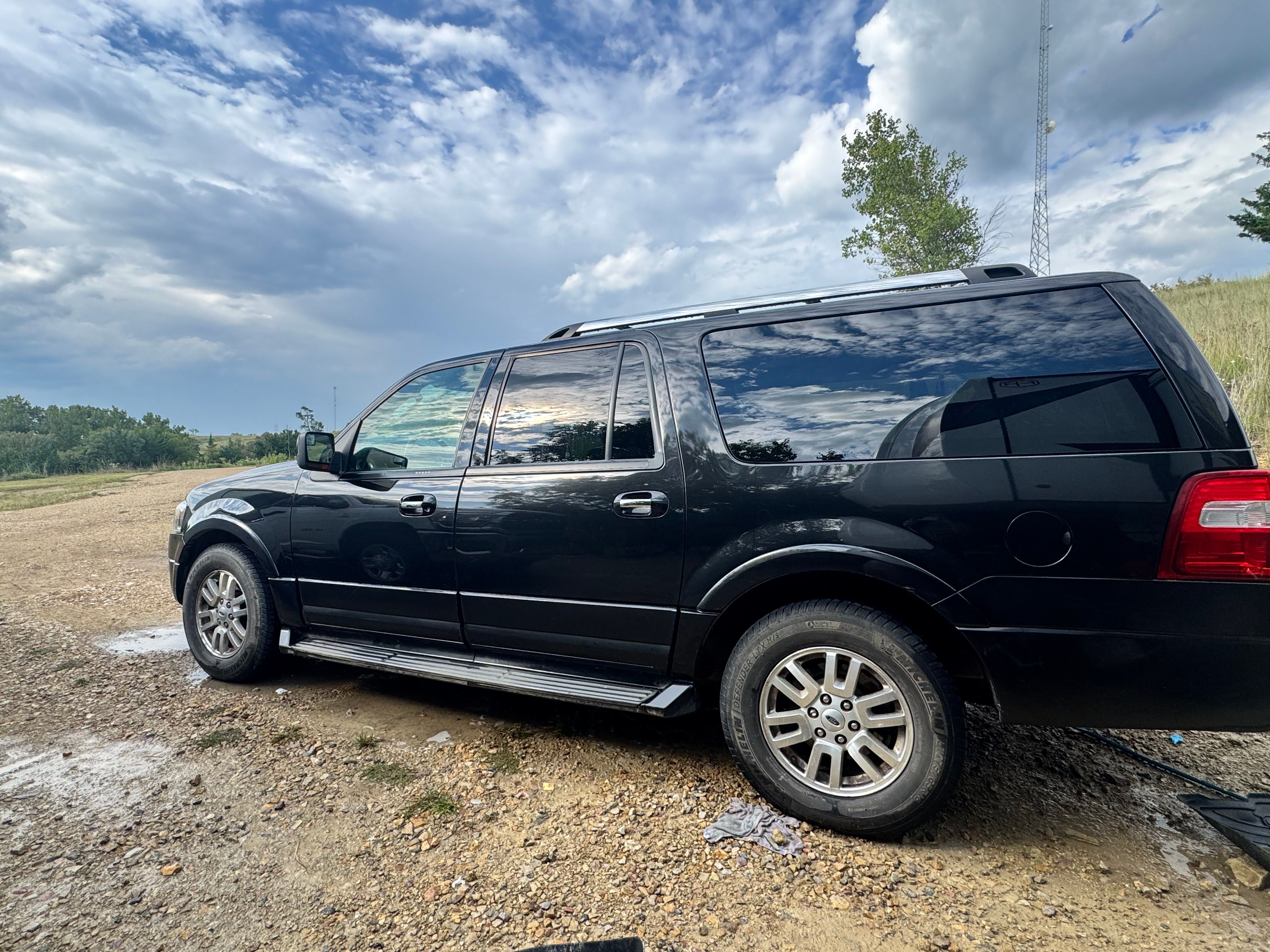 Used 2013 Ford Expedition EL Limited AWD/4WD image 11