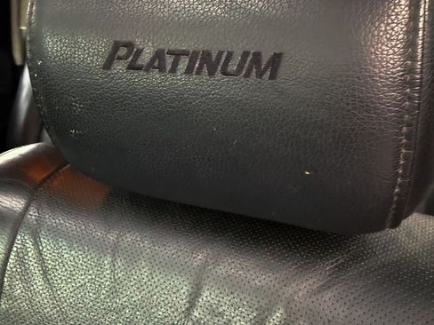 Used 2013 Toyota Tundra Platinum image 11