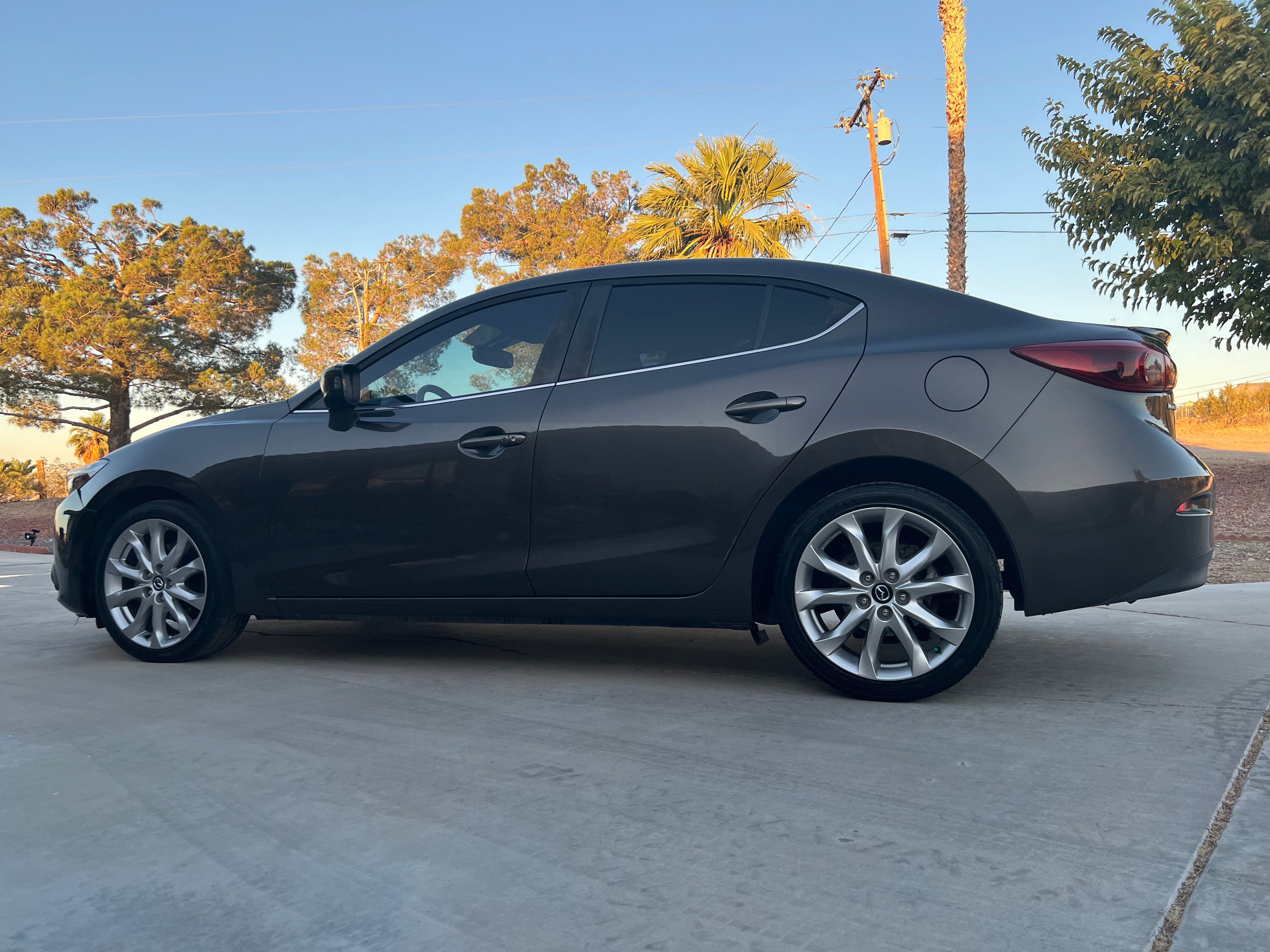Used 2015 MAZDA MAZDA3 s Grand Touring FWD image 4