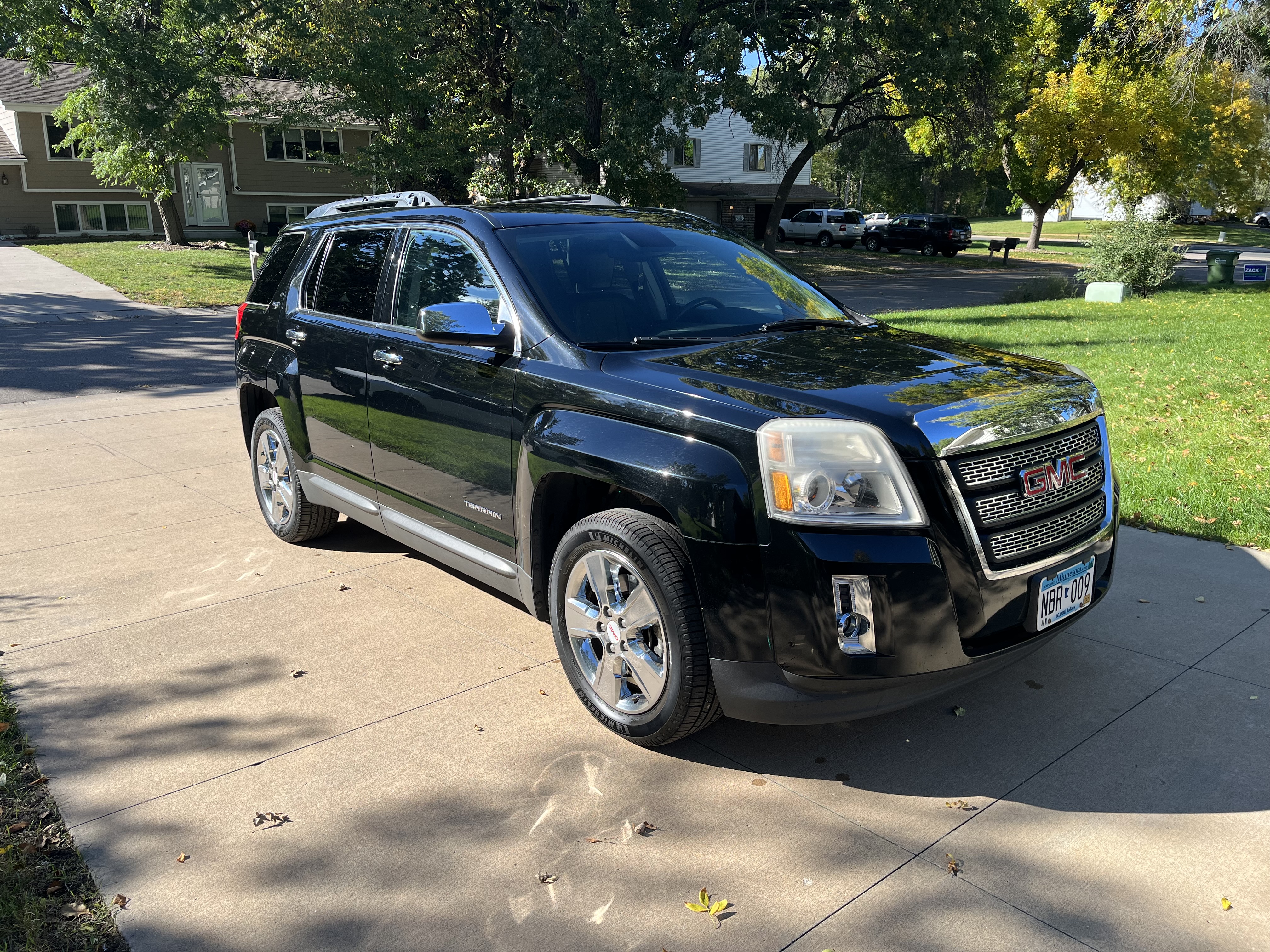 Used 2015 GMC Terrain SLT w/ Chrome Edition AWD/4WD image 1