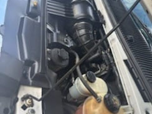 Used 2014 Ford E-350 and Econoline 350 XLT image 8