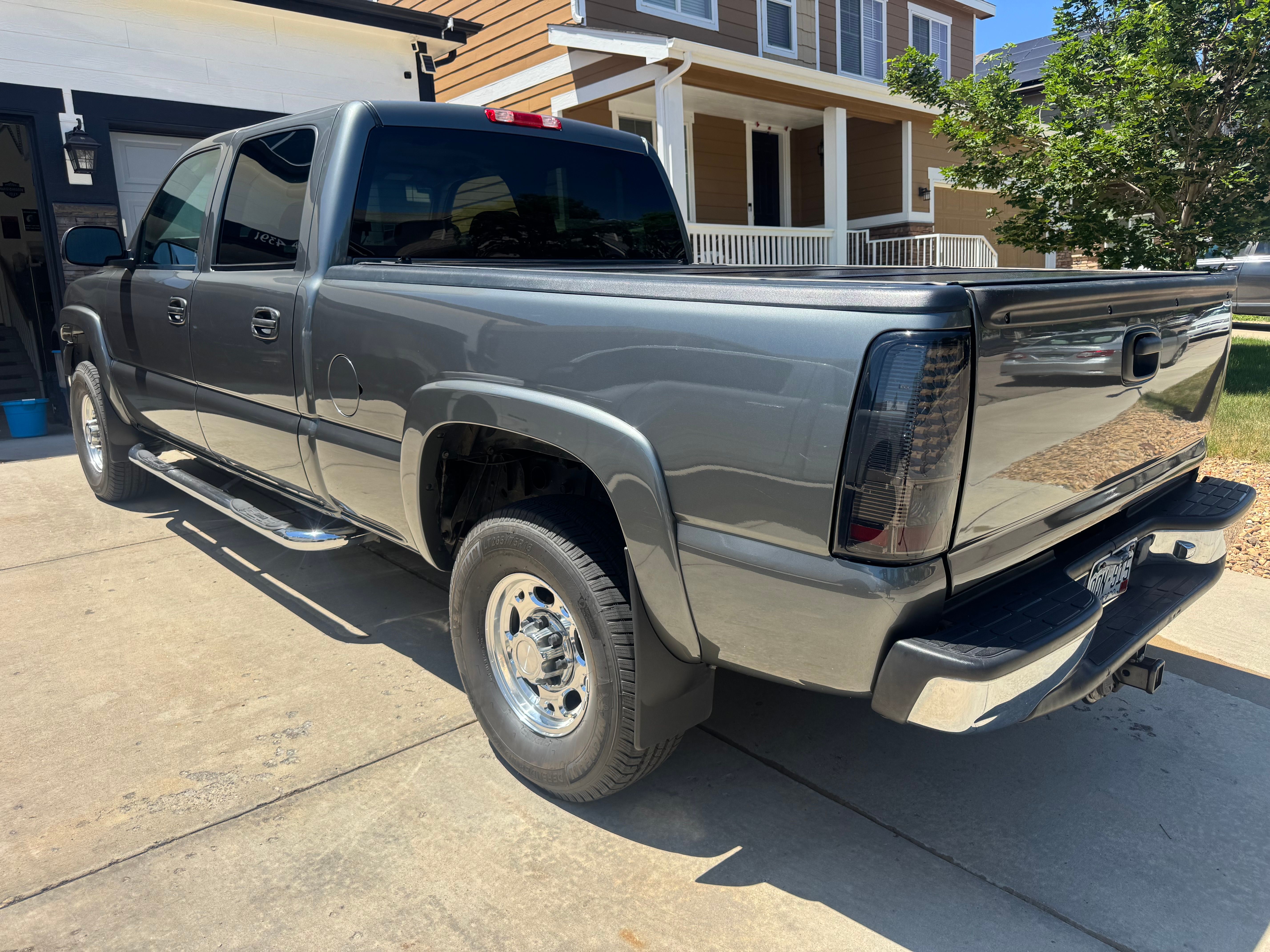 Used 2001 Chevrolet Silverado 2500 LS w/ Off-Road Skid Plate Pkg AWD/4WD image 5