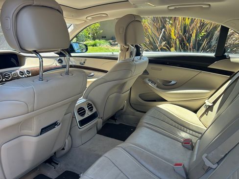 Used 2019 Mercedes-Benz S 560 Sedan image 8