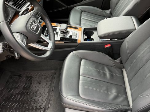 Used 2023 Audi Q5 2.0T Premium Plus w/ Premium Plus Package image 12