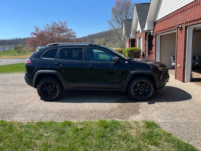 Used 2021 Jeep Cherokee Trailhawk w/ Trailer Tow Group