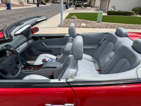 Used 1999 Mercedes-Benz CLK 320 Cabriolet image 14