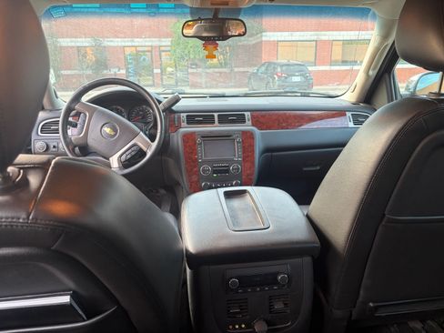 Used 2013 Chevrolet Avalanche LTZ AWD/4WD image 11