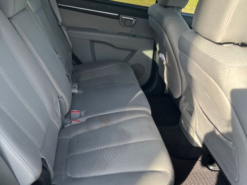 Used 2009 Hyundai Santa Fe GLS image 10