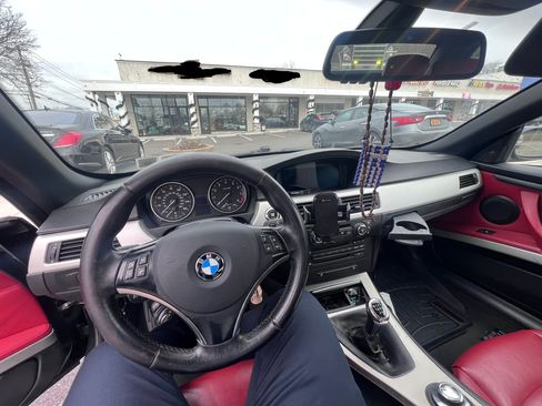 Used 2008 BMW 335i Convertible image 6