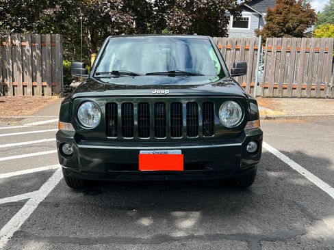 Used 2010 Jeep Patriot Sport FWD image 1