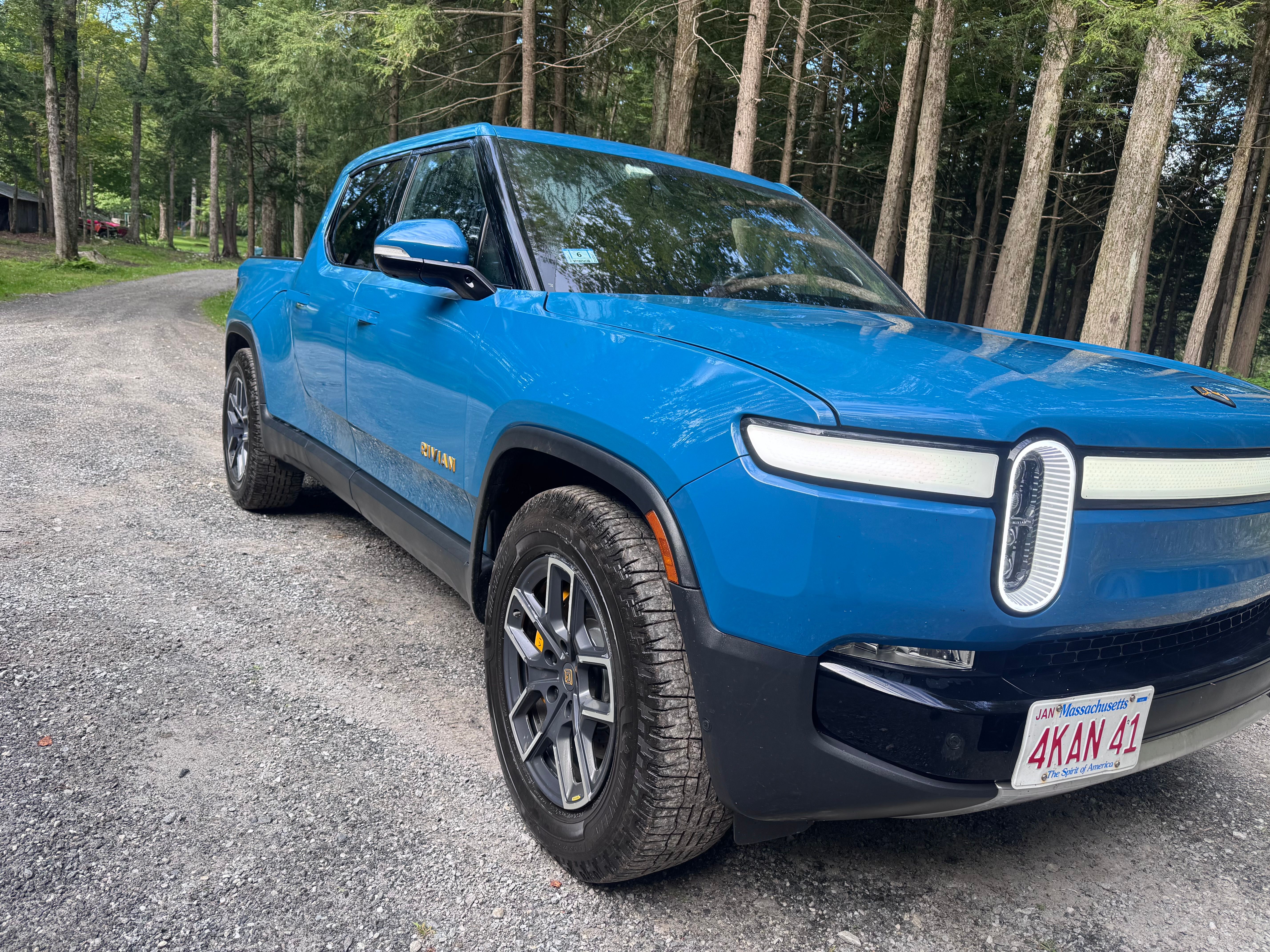 Used 2022 Rivian R1T Adventure AWD/4WD image 2