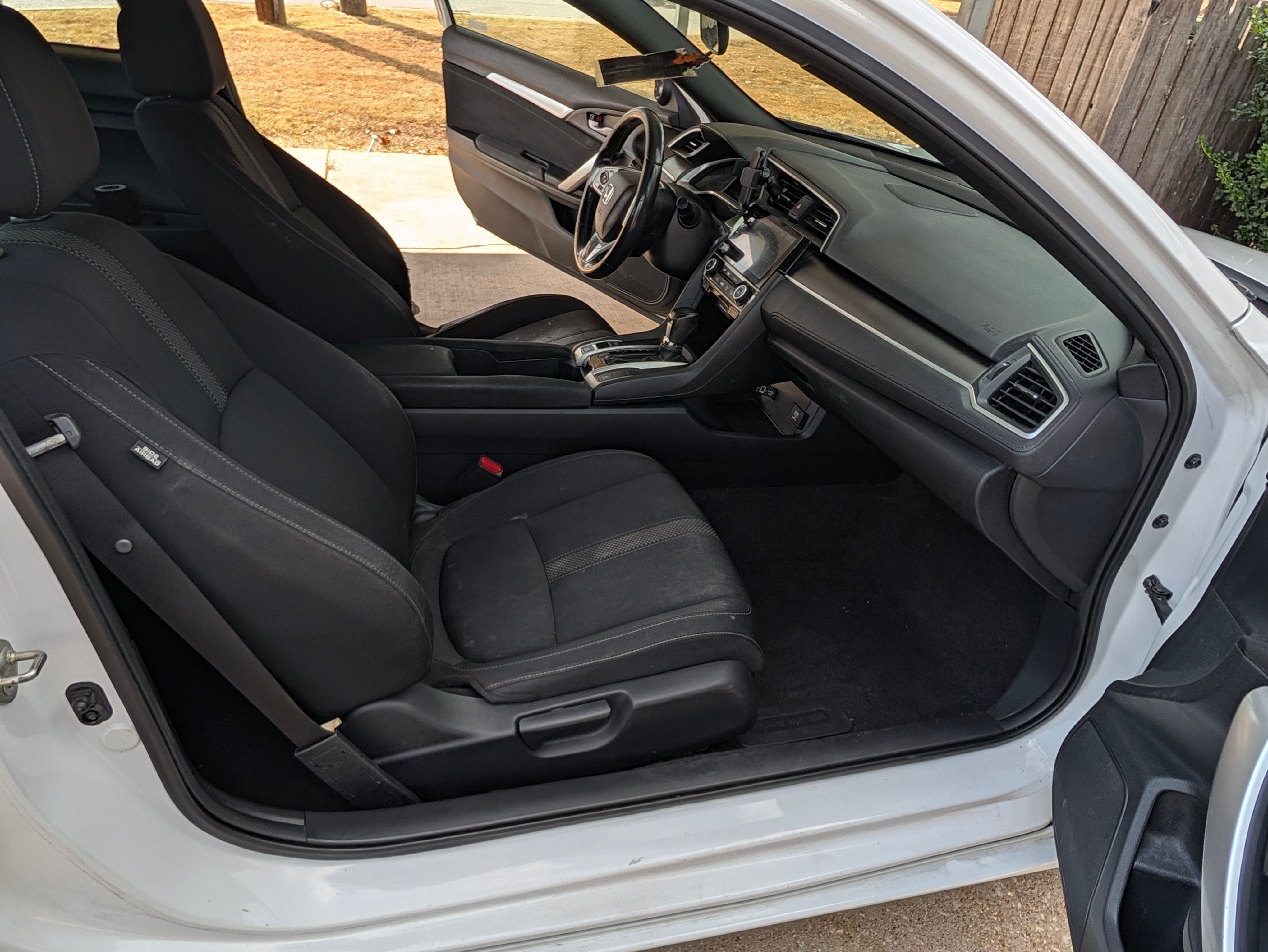 Used 2019 Honda Civic EX image 2