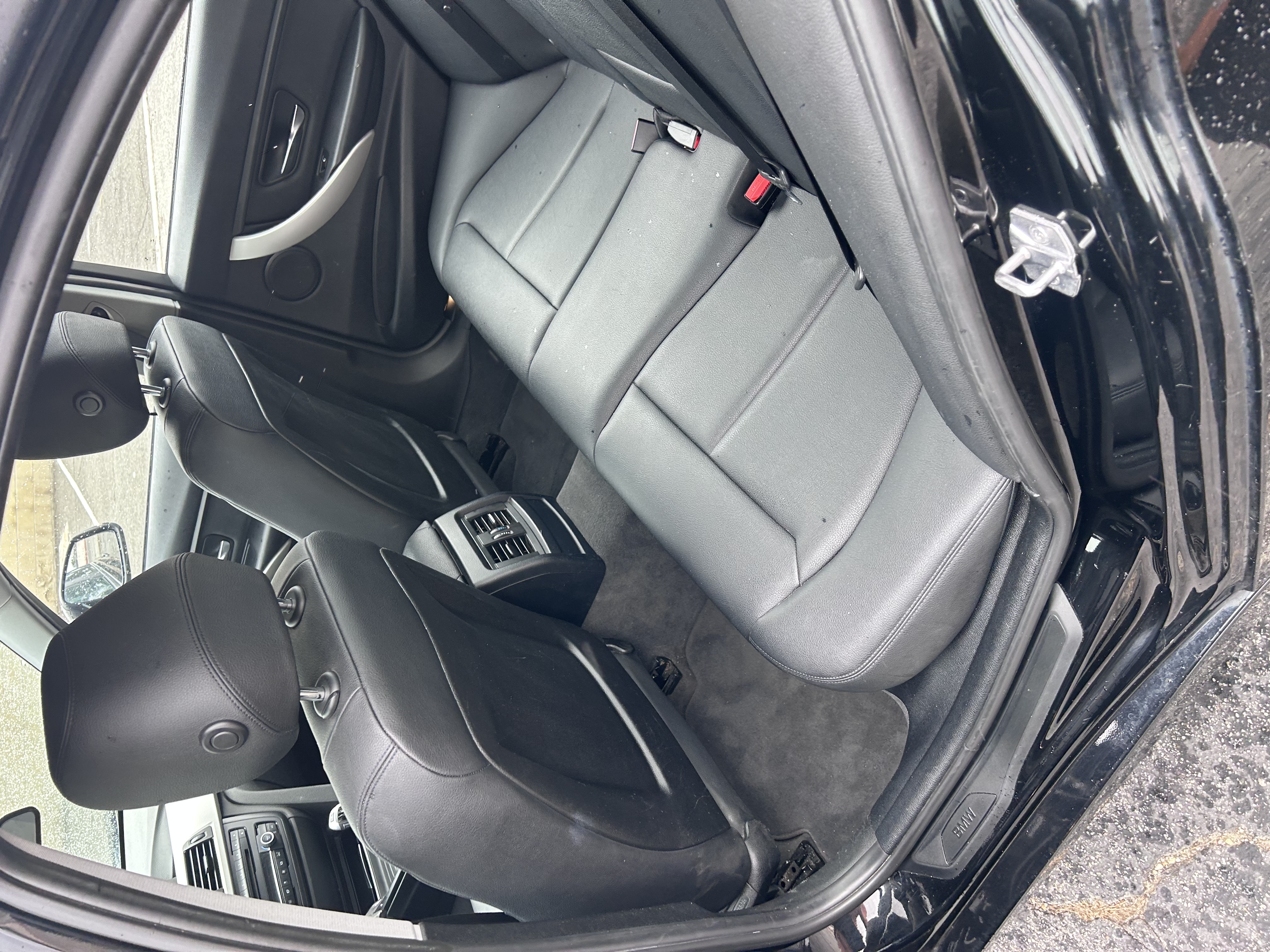 Used 2015 BMW 320i Sedan RWD image 15