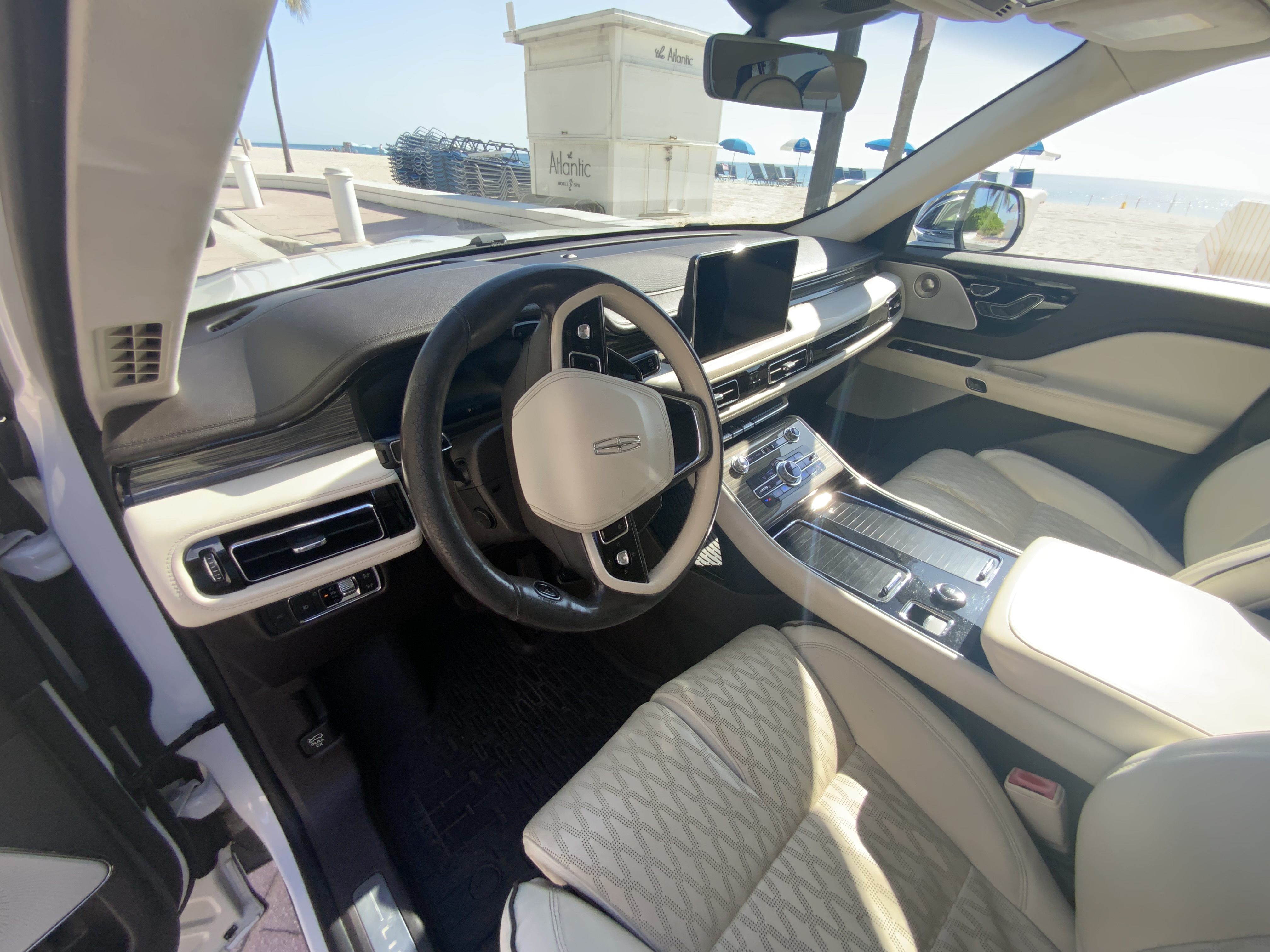 Used 2020 Lincoln Aviator Black Label w/ Class IV Trailer Tow Package AWD/4WD image 14
