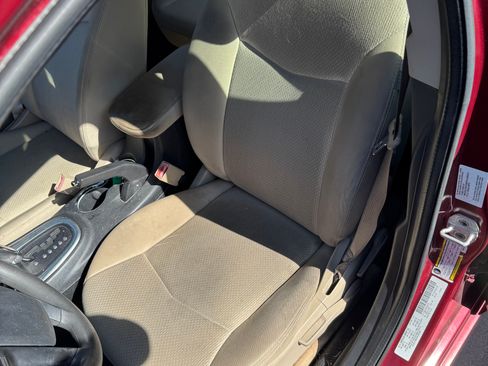 Used 2011 Chrysler 200 LX image 19