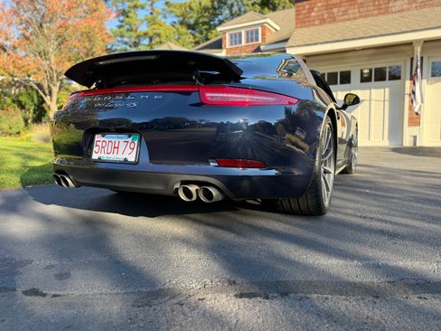 Used 2015 Porsche 911 Targa 4S image 8