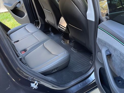 Used 2026 Tesla Model Y Premium Sport Utility 4D image 11