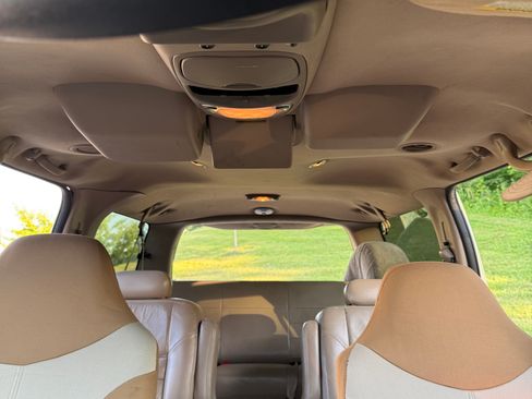 Used 2004 Ford Excursion Limited image 13