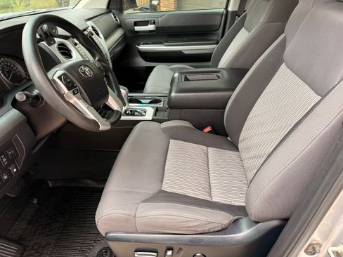 Used 2016 Toyota Tundra SR5 w/ TRD Off Road Package image 20